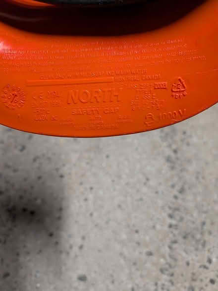 Photo of free Hard hat (Montreal road and St Laurent) #3