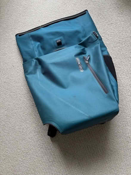 Photo of free Pannier/rucsac (Kendal LA9) #1