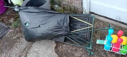 Photo of free Pop up tomatoe gro house (Tudeley TN11) #1