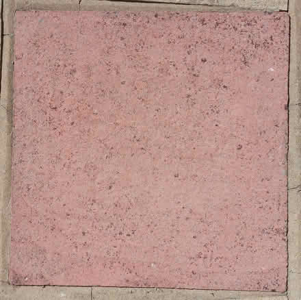 Photo of free paving slabs (Sunbury-on-Thames TW17) #3