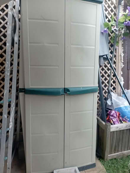 Photo of free Small plastic shed (CR44EX CR4) #2