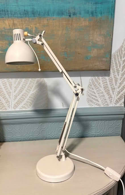 Photo of free desk lamp (Emlyn Gardens W4) #1