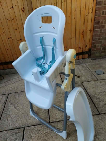 Photo of free Baby's High Chair as seen in photos attached. (Top Amersham HP6) #4