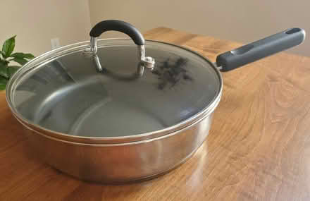 Photo of free 10" Non-Stick Sauté Pan w/Glass Lid (Mooney's Bay) #1