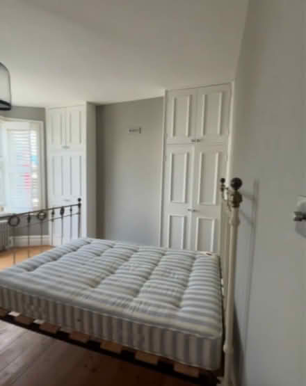 Photo of free Victorian brass bed with mattress - delivery today ! (Stoke Newington N16) #2