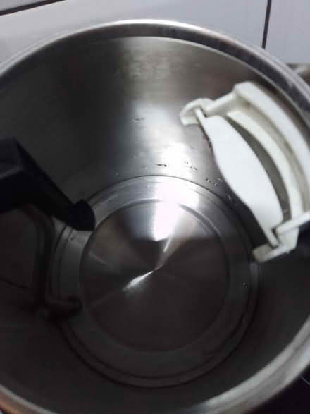 Photo of free Electric Kettle (GU1) #3