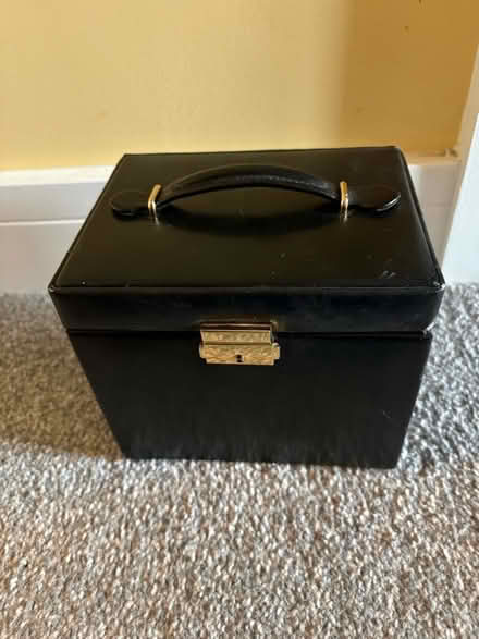 Photo of free Jewellery case (Walkley S6) #1