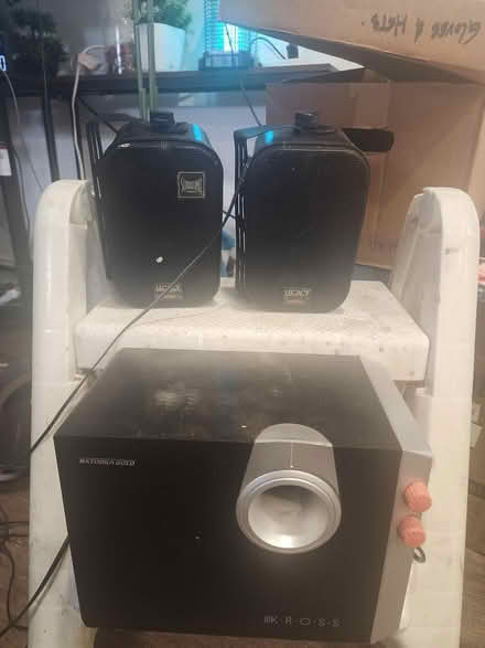 Photo of free Speakers (Caledonia and eglington) #1