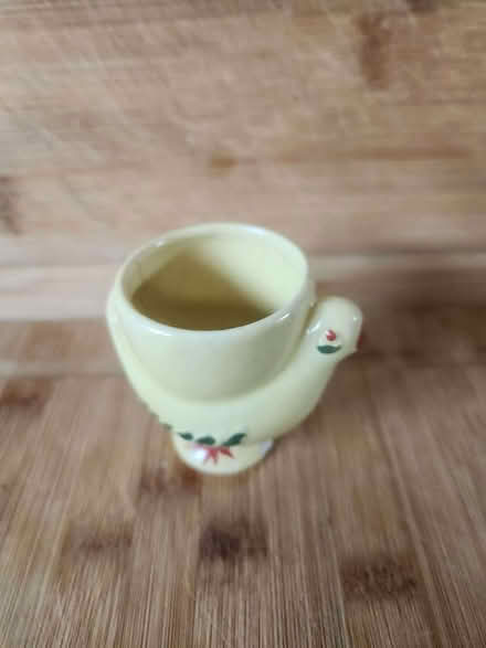 Photo of free Vintage Ceramic Bird Egg Cup Yellow (Bagshot GU19) #1