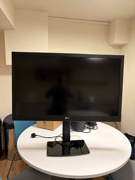 Photo of free Large LG tv / monitor (EC1A 7HH) #3