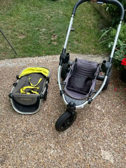 Photo of free Title: iCandy Apple push chair (Bognoe Po215ne) #2