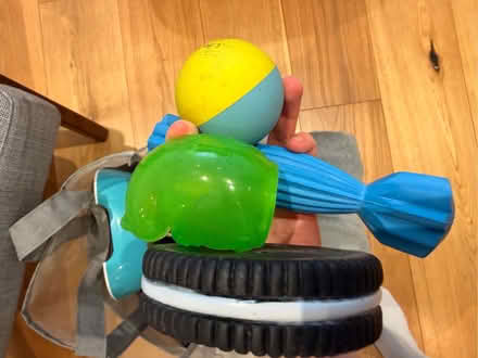 Photo of free Dog bowls, toys, blanket, walking lead (Highbury N5) #4