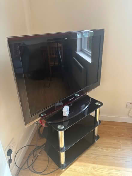 Photo of free Samsung HD tv (remote not working) (Rusholme M13) #1
