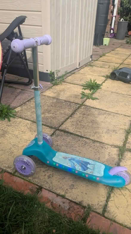 Photo of free Frozen light up scooter (Urmston M41) #1