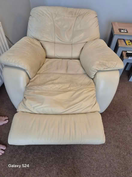 Photo of free Single leather echair (RAYLEIGH Essex SS6) #1
