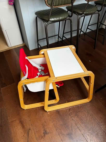 Photo of free High chair/ toddler chair and desk (Headington OX3) #4