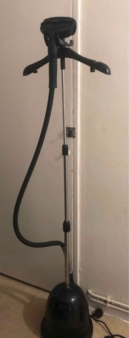 Photo of free Clothes steamer (Enfield EN1) #1