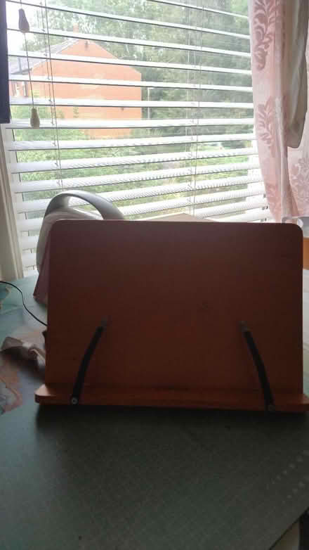 Photo of free Artists lap easel (Chorley centre PR7) #1
