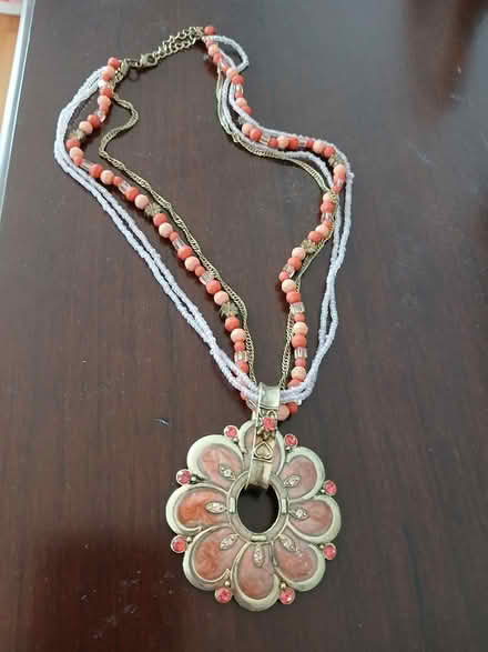 Photo of free women's jewelry (Woodridge-near 75th and Janes) #1