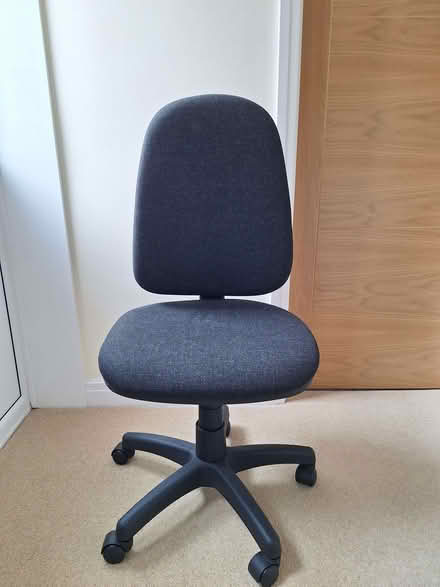 Photo of free Swivel Office Chair (Bamber Bridge PR5) #1