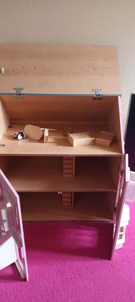 Photo of free Wooden dolls house (Derby de73) #2