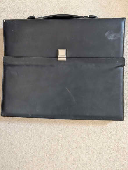 Photo of free A3 Art folder with integrated protective plastic sleeves (Berkhamsted HP4) #1