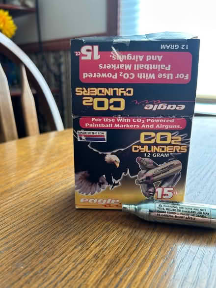 Photo of free CO2 cartridges (Lemay/Mehville area) #1