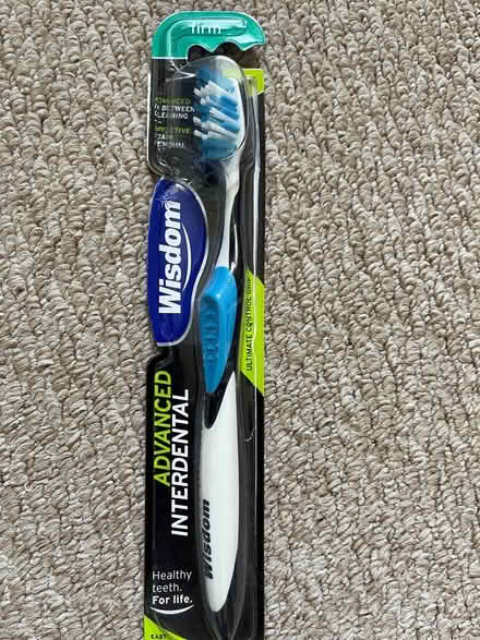 Photo of free Wisdom toothbrush (PR2, Preston) #1