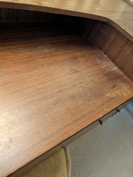 Photo of free Vanity table and stool (Inshes IV2) #4