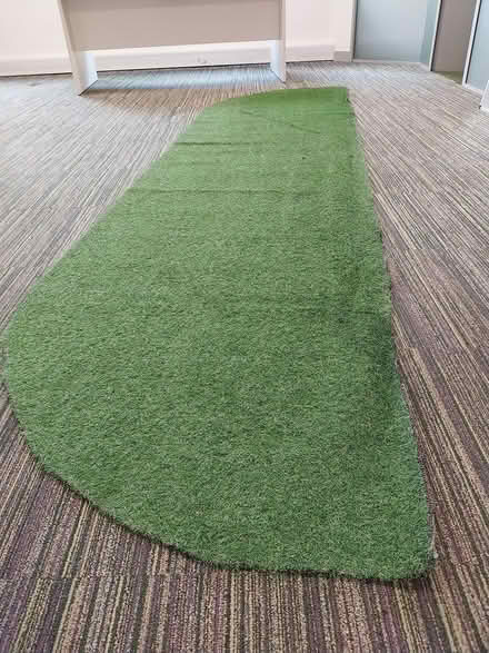 Photo of free Piece of fake grass (city centre LS1) #2