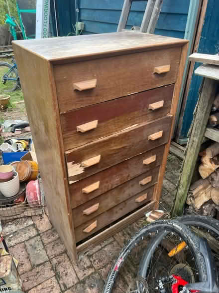 Photo of free Mid century draws (Bn72tl BN7) #1