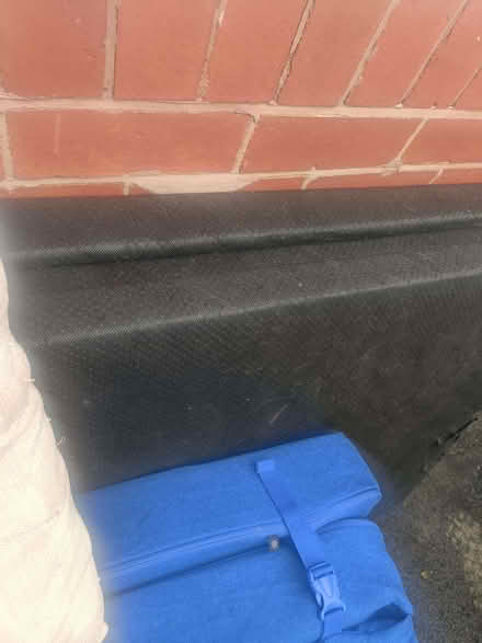 Photo of free Crash mats and mini sofa bed (Stretford Motorway Estate M32) #2