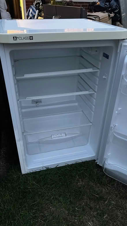 Photo of free Fridge. Working. Good condition (Basingstoke RG22) #2