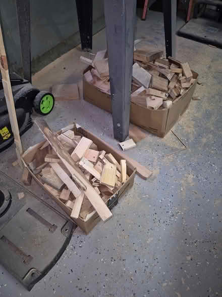 Photo of free 2 boxes small project wood scraps (Green knoll Fayetteville) #1