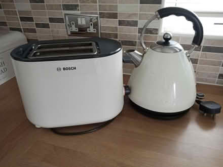 Photo of free Electric kettle and Toaster (Woodham Newton Aycliffe) #1