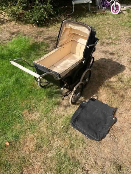 Photo of free Dollie’s Pram (Waterlooville PO7) #1