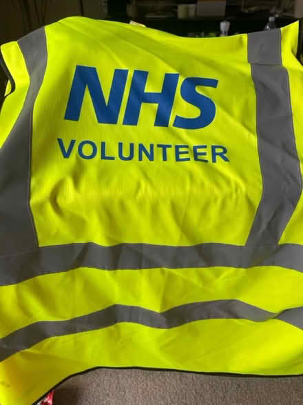Photo of free “NHS Volunteer” high-vis vest (Wixams MK42) #1
