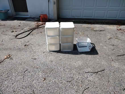 Photo of free Sterilte Storage (Springfield 19064) #1