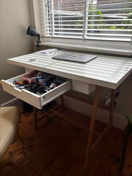 Photo of free Desk (Barton upon Irwell M30) #2