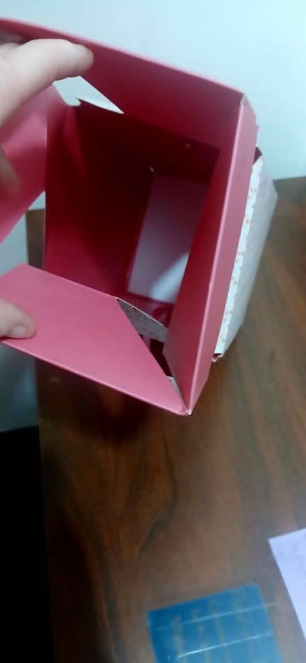 Photo of free Gift box (Longwood) #3