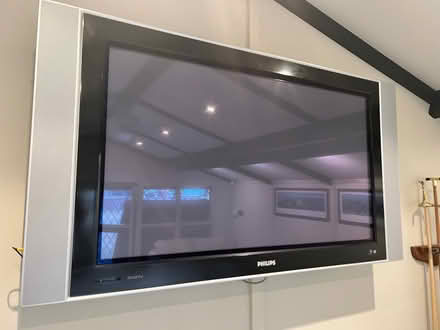 Photo of free 42-inch Philips widescreen flat TV (Model: 42PF7520D/10) (Orpington BR6) #1