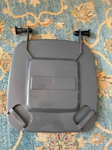 Photo of free Bin lid for 30 litre bin (Oval SW9) #1