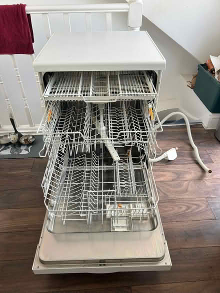 Photo of free Dish washing machine (Acton W4) #3