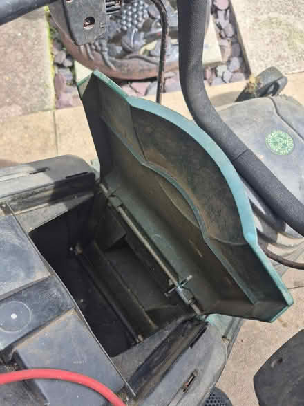 Photo of free Lawn mower (PR4 walmer bridge PR4 5) #3