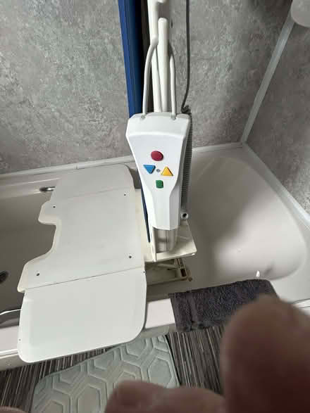 Photo of free electric bath seat (Waldridge Park DH2) #3