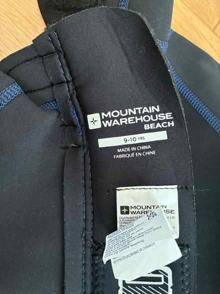 Photo of free Children’s 9-10 years long wetsuit (North Hinksey OX2) #2