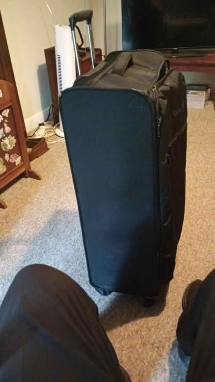 Photo of free Black suitcase yeah (belmont sutton SM2) #2