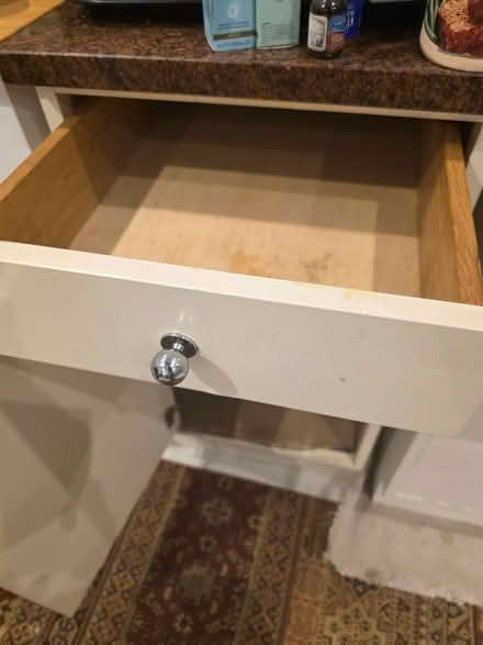 Photo of free Kitchen cabinets x2 (Near Bedford Park MK40) #2