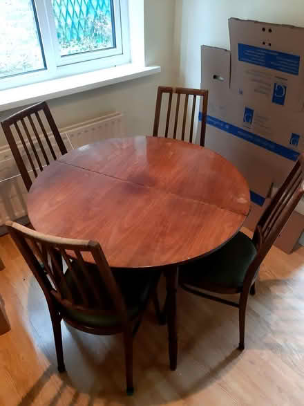 Photo of free Round Kitchen Table (Blackrock) #3