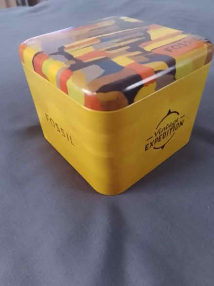 Photo of free Fossil watch case (GU1) #2